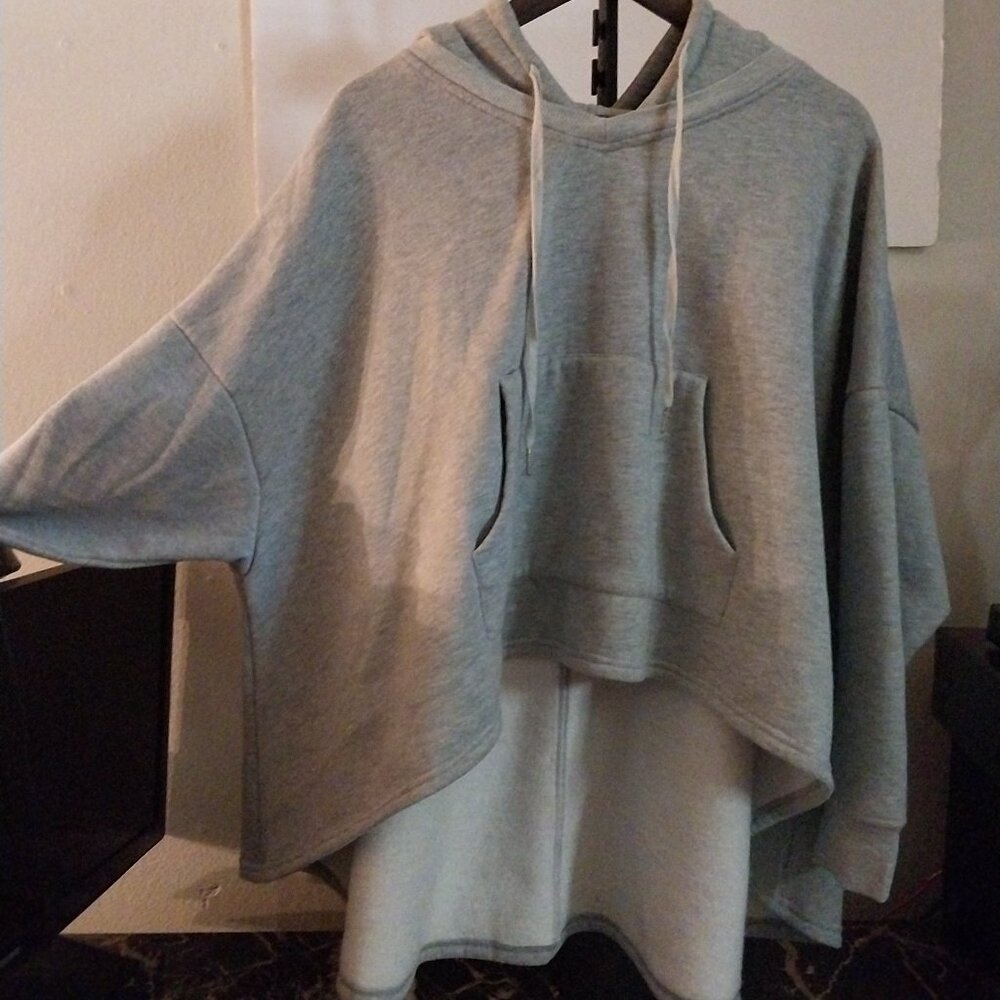 Fashion Nova Hooded Top &Get a pair of (Calvin Klein) Sweat Pants FREE